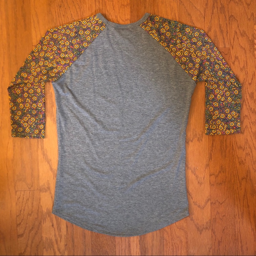 ✨2/$20✨LulaRoe • Randy Shirt - Picture 5 of 5
